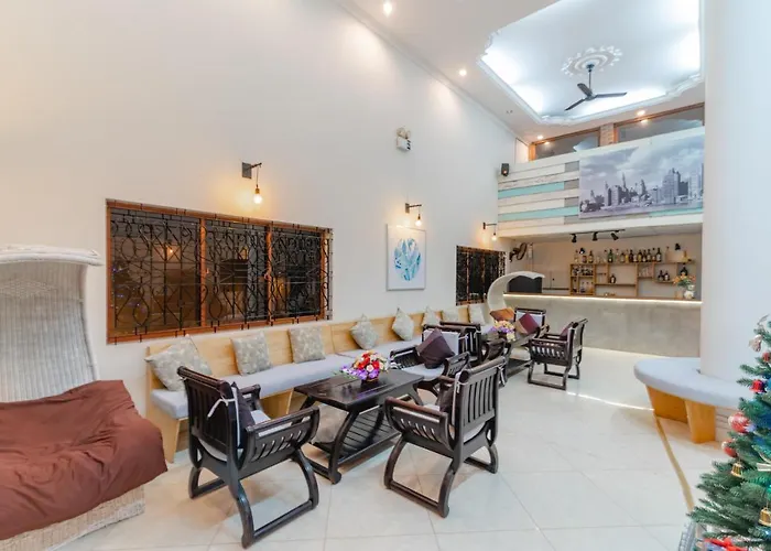 20th Street Serviced 3*