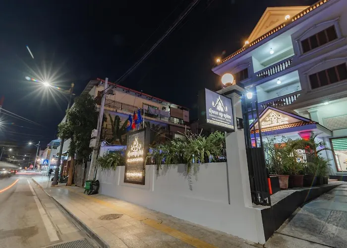 20th Street Serviced 3*
